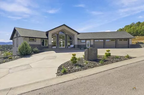 Exterior - 2225 Saddle Horn Dr, Spearfish, SD 57783 photo 4 of 8