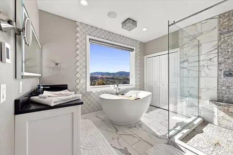 Bath - 2225 Saddle Horn Dr, Spearfish, SD 57783 photo 1 of 5