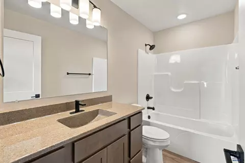 Bath - 620 Bull Run Dr, Box Elder, SD 57719 photo 1 of 3