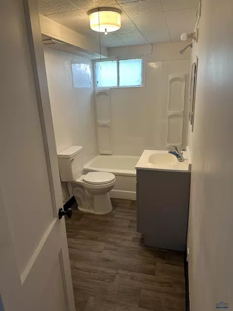 Bath - 303 School St, Martin, SD 57551 photo 2 of 2