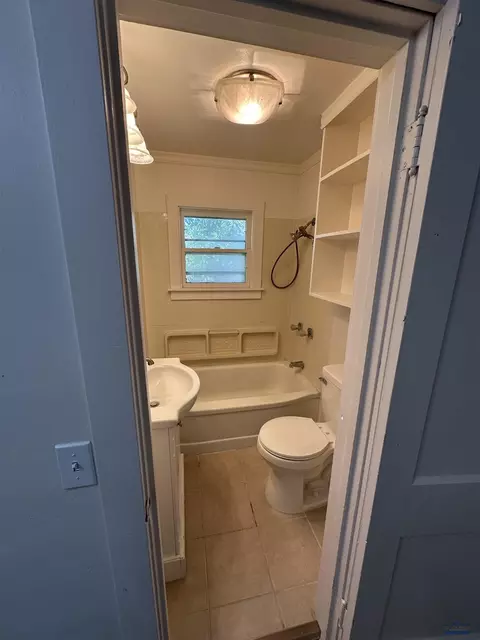 Bath - 303 School St, Martin, SD 57551 photo 1 of 2
