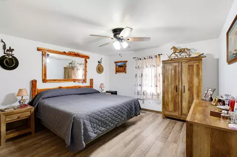 Bedroom - 25755 Dewey Rd, Edgemont, SD 57735 photo 1 of 2