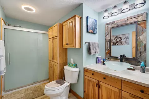 Bath - 25755 Dewey Rd, Edgemont, SD 57735 photo 1 of 1