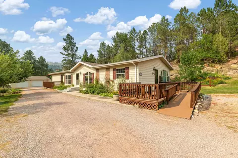 27532 Todd Dr, Hot Springs, SD 57747