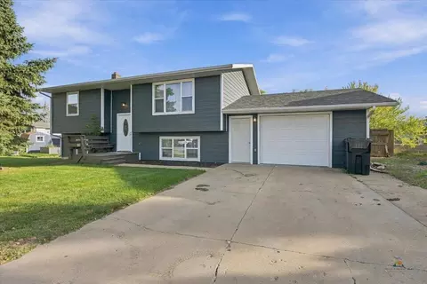 Exterior - 615 E Hudson St, Spearfish, SD 57783 photo 6 of 6
