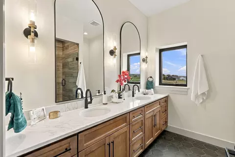 Bath - 1565 Blue Sage Rd, Spearfish, SD 57783 photo 1 of 4