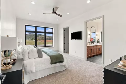 Bedroom - 1565 Blue Sage Rd, Spearfish, SD 57783 photo 1 of 4