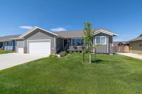 4355 Vinecliff Dr, Rapid City, SD 57703