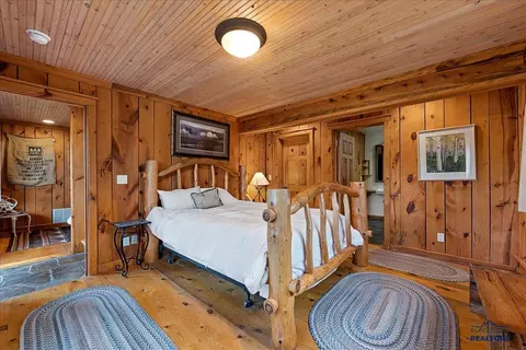 Bedroom - 22231 Nahant Rd, Lead, SD 57754 photo 4 of 4