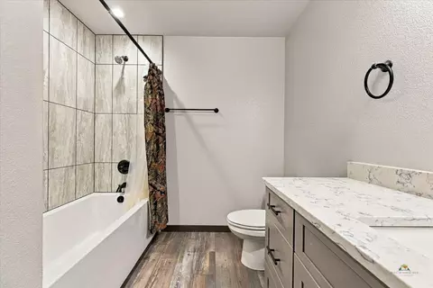 Bath - 3413 Joseph St, Sturgis, SD 57785 photo 4 of 4