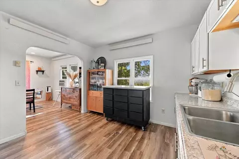 Kitchen - 208 6th Ave, Belle Fourche, SD 57717 photo 3 of 4