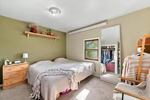 Bedroom - 208 6th Ave, Belle Fourche, SD 57717 photo 3 of 5