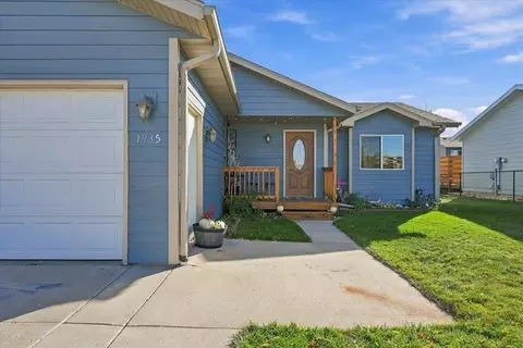 Exterior - 1935 Adirondack St, Spearfish, SD 57783 photo 1 of 4