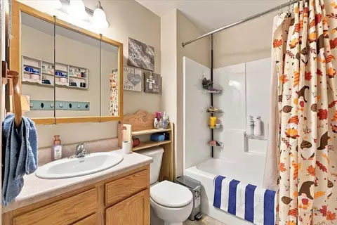 Bath - 1935 Adirondack St, Spearfish, SD 57783 photo 1 of 2