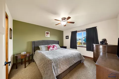 Bedroom - 6964 Emerald Heights Rd, Summerset, SD 57718 photo 1 of 4