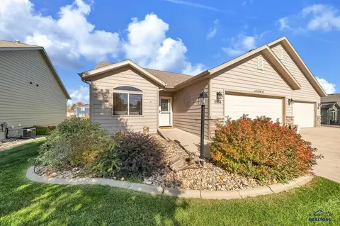 Exterior - 6964 Emerald Heights Rd, Summerset, SD 57718 photo 2 of 5