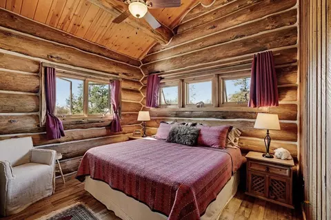 Bedroom - 11595 Farmer Rd #WHITE BUFFALO CABIN, Custer, SD 57730 photo 1 of 4
