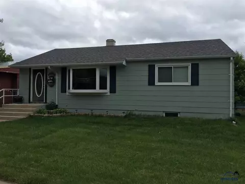 925 10th St, Spearfish, SD 57783 photo 1