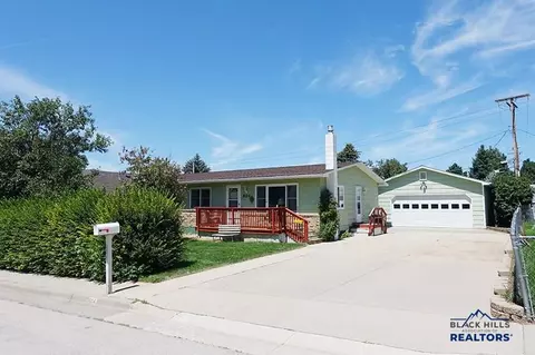 804 E Grant St, Spearfish, SD 57783 photo 1