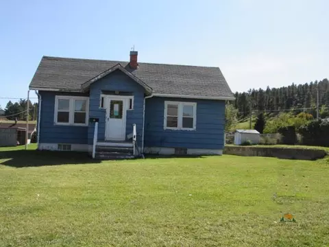 920 Gordon St, Custer, SD 57730 photo 1