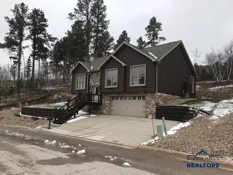 323 Mountain View Dr, Lead, SD 57754 photo 1