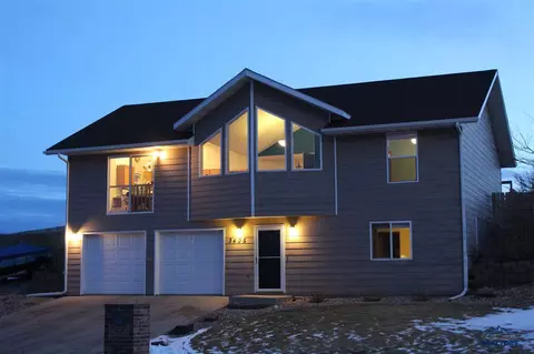 3405 Roughlock Ln, Spearfish, SD 57783 photo 1
