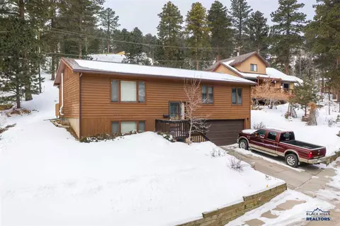 211 Mountain View Dr, Lead, SD 57754 photo 1