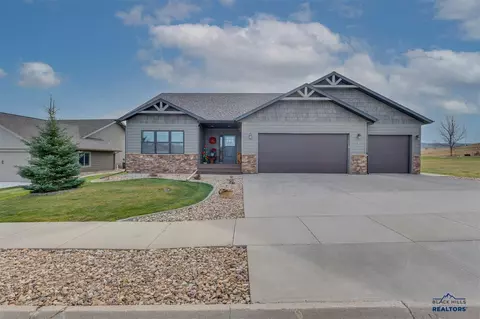 8025 Brooks Loop, Spearfish, SD 57783 photo 1