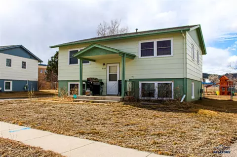 2102 Cooper Loop, Sturgis, SD 57785 photo 1