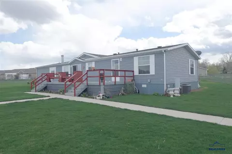 425 Hillsview Rd, Spearfish, SD 57783 photo 1
