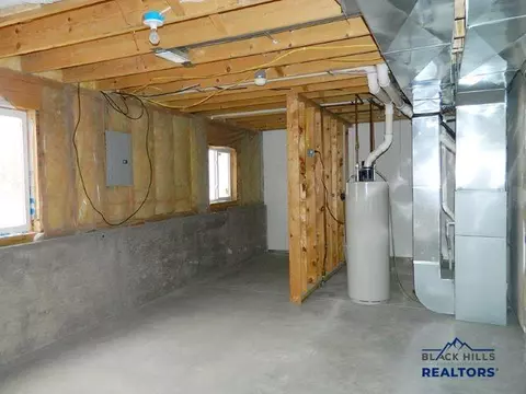 318 Summit St, Belle Fourche, SD 57717 photo 8