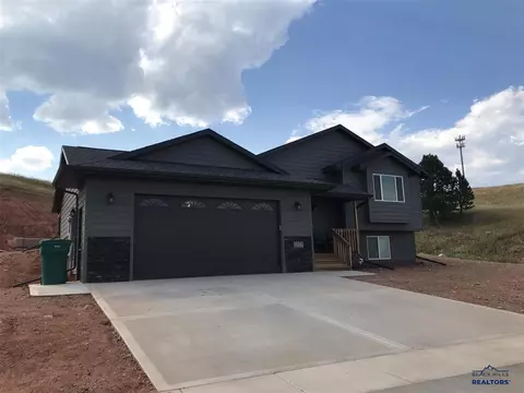 2575 Glenn Dr, Sturgis, SD 57785 photo 1