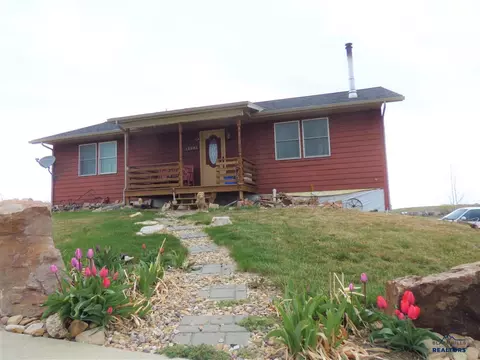 733 Ryan Ct, Belle Fourche, SD 57717 photo 1