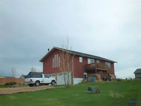 733 Ryan Ct, Belle Fourche, SD 57717 photo 3