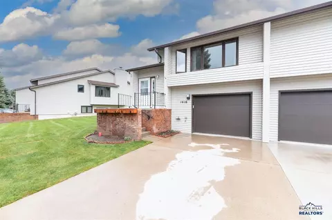 1416 Lookout Valley Ct, Spearfish, SD 57783 photo 1