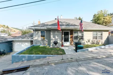110 Grand Ave, Lead, SD 57754 photo 1