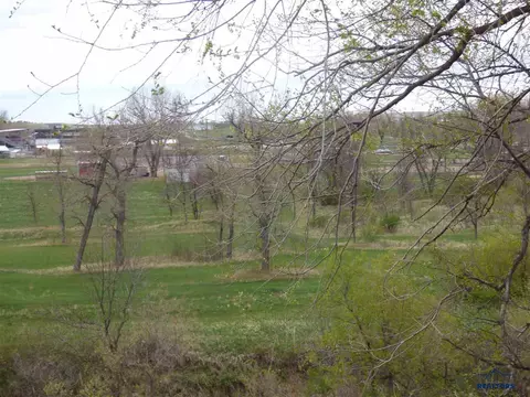 1016 5th Ave, Belle Fourche, SD 57717 photo 3