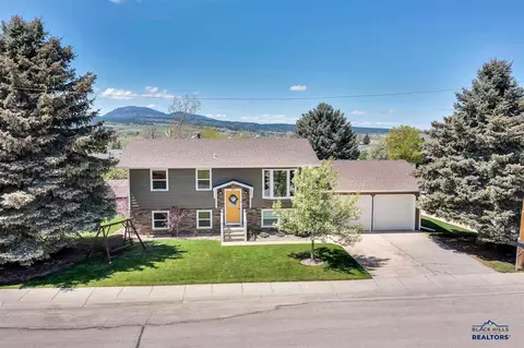 529 N 13th St, Spearfish, SD 57783 photo 1