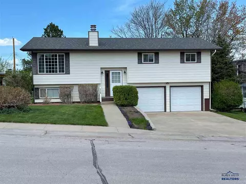 1218 Charles St, Spearfish, SD 57783 photo 1