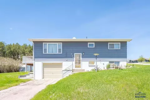 647 Montgomery St, Custer, SD 57730 photo 1