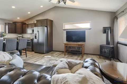 1838 Russell St, Spearfish, SD 57783 photo 12