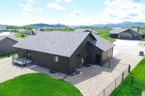 1838 Russell St, Spearfish, SD 57783 photo 8