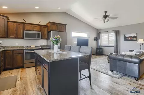 1838 Russell St, Spearfish, SD 57783 photo 9