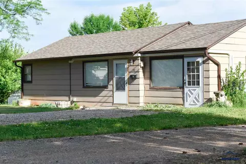 312 Elgin St, Spearfish, SD 57783 photo 1