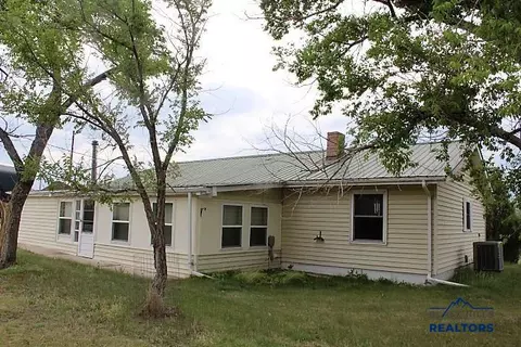 503 H St, Edgemont, SD 57735 photo 2