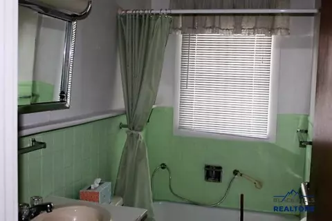 503 H St, Edgemont, SD 57735 photo 8