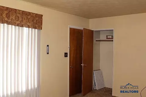 503 H St, Edgemont, SD 57735 photo 11