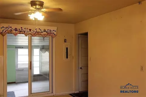 503 H St, Edgemont, SD 57735 photo 5