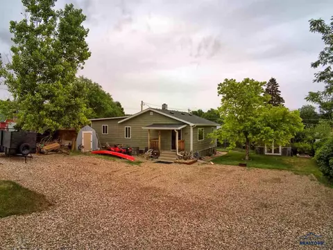 1517 W Farley St, Sturgis, SD 57785 photo 1