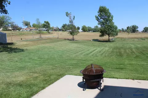 1311 Stanley St, Belle Fourche, SD 57717 photo 5